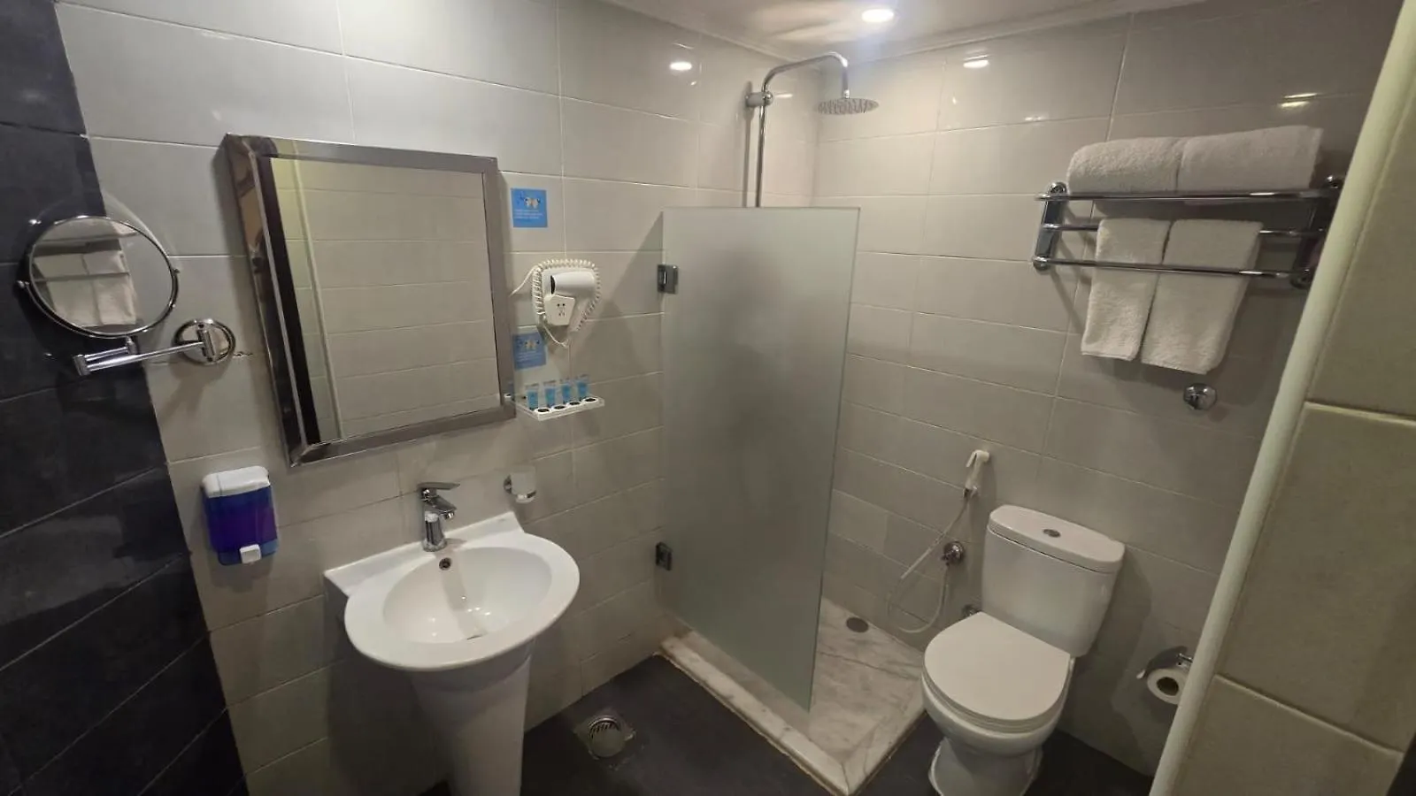 Al JAWHRA TOWER HOTEL فــنــدق بـــرج الجـــوهــــرة مكة